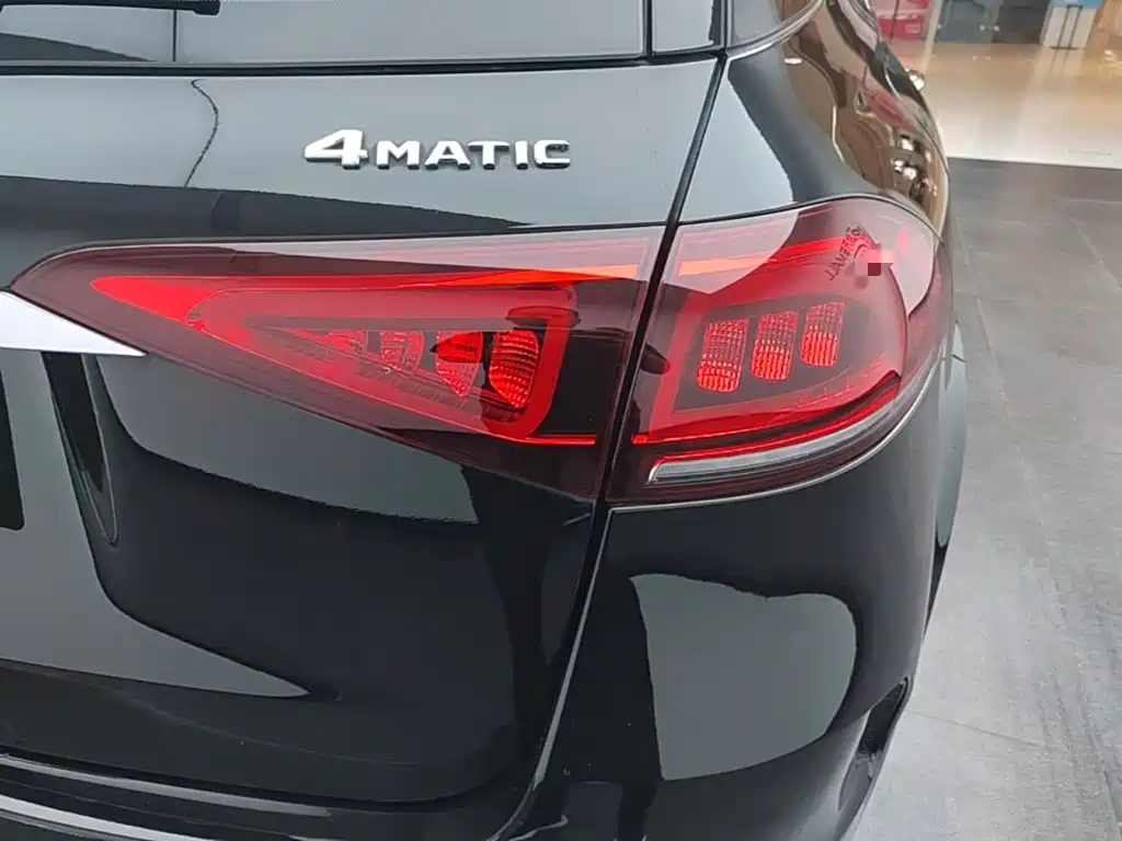 Mercedes-Benz GLE New Energy — миниатюра 8