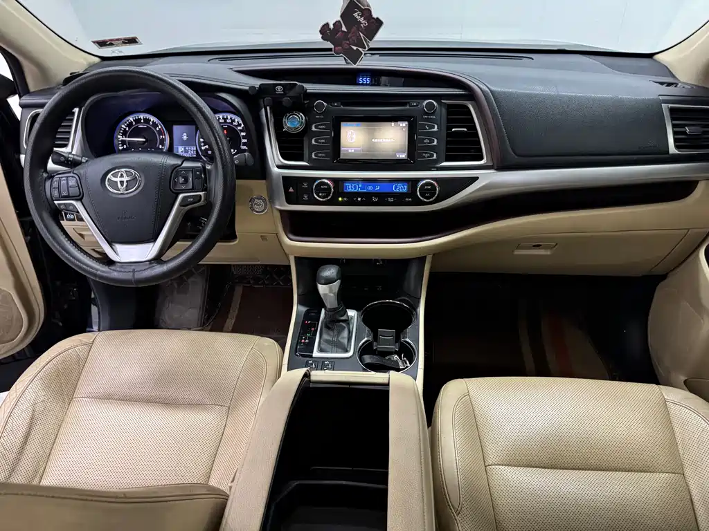 Toyota Highlander — миниатюра 11