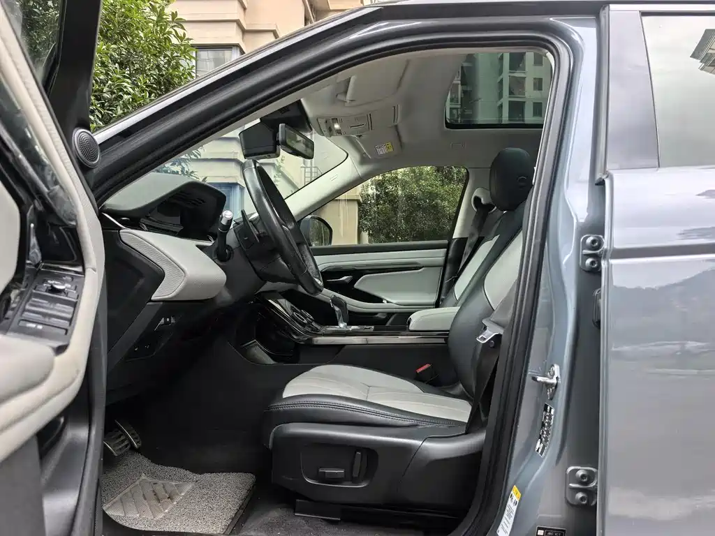 Land Rover Evoque — миниатюра 4