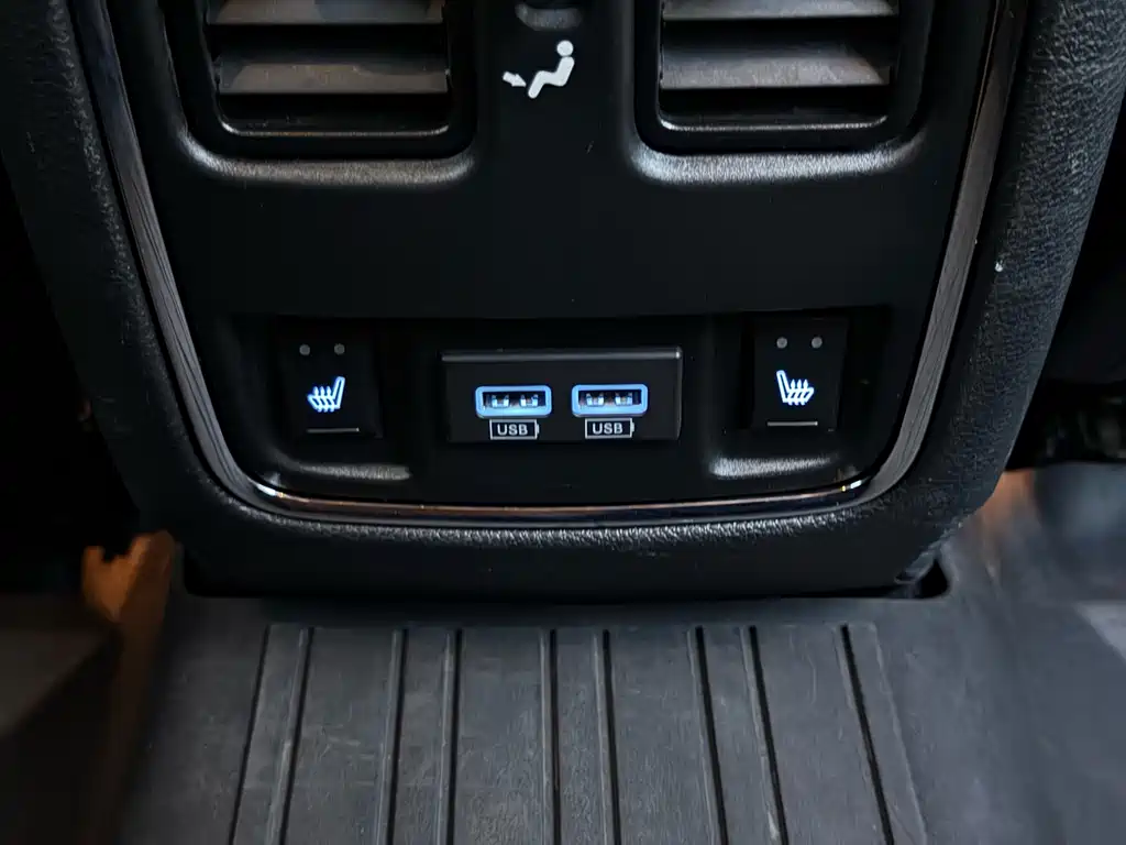Jeep Grand Cherokee (Import) — миниатюра 16