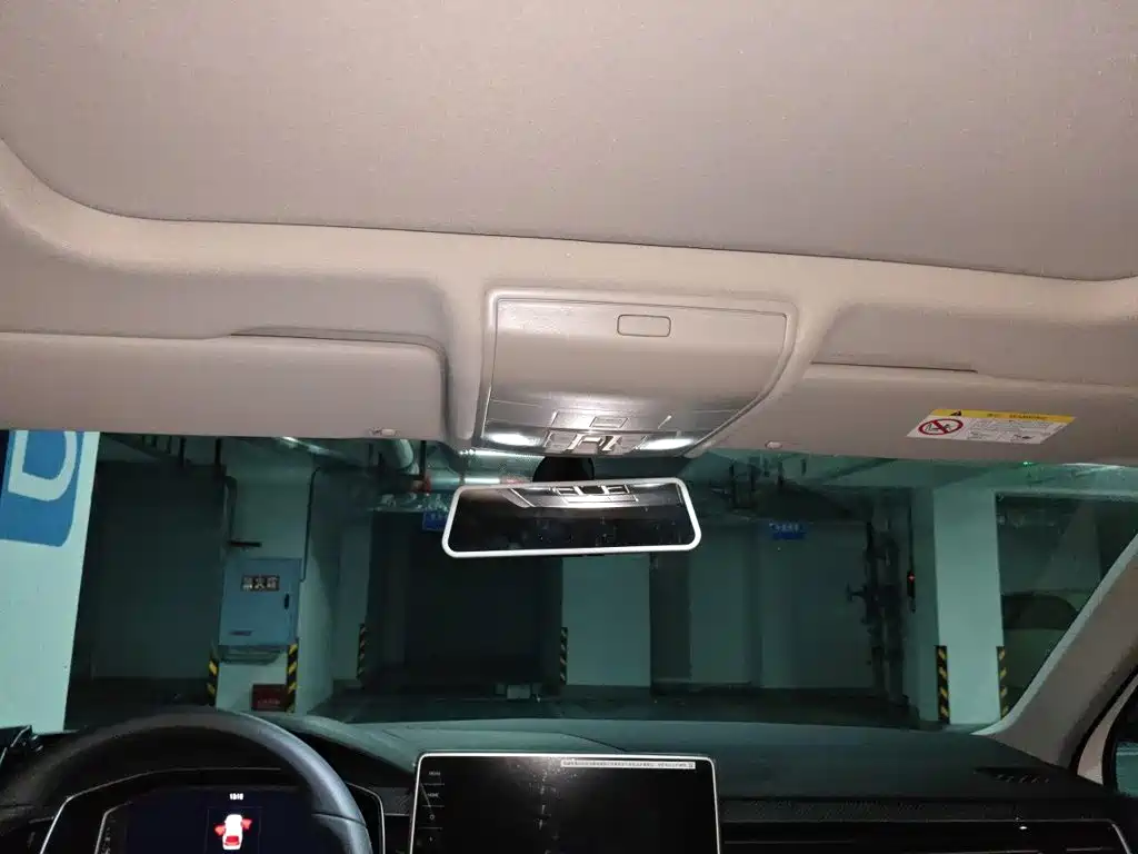 Volkswagen Tiguan L — миниатюра 9