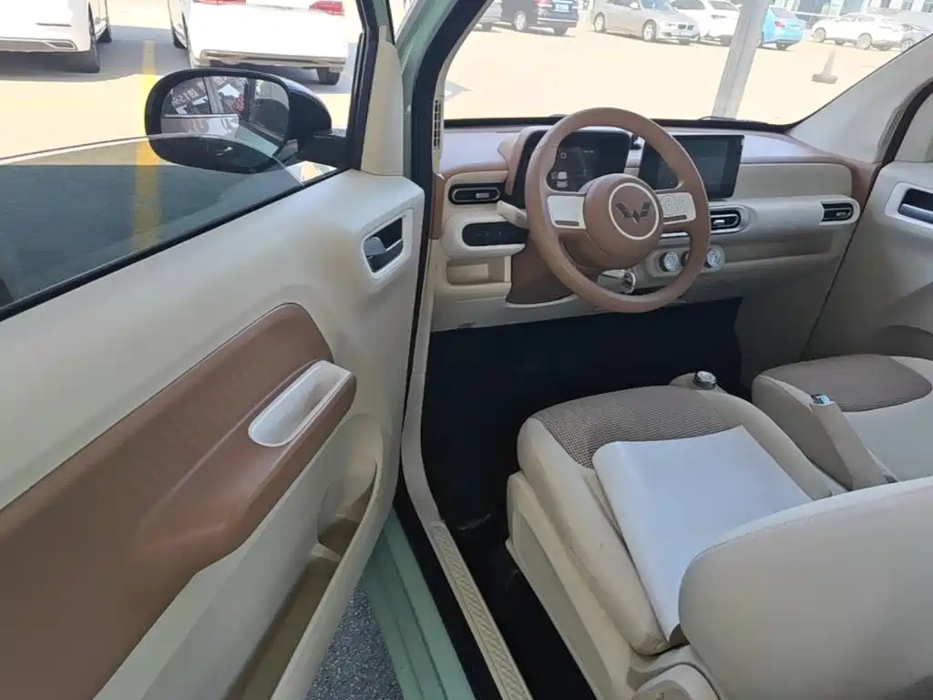 Wuling MINIEV — миниатюра 16