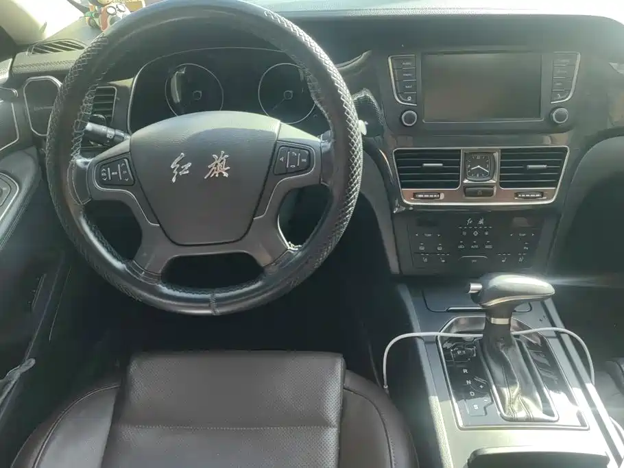 Hongqi Hongqi H7 — миниатюра 13