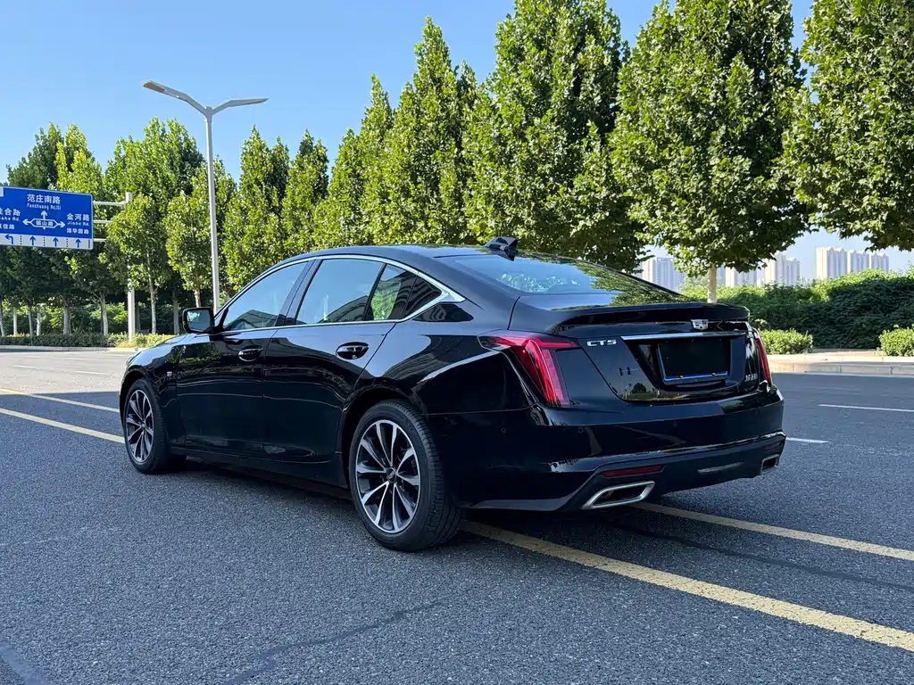 Cadillac CT5 — миниатюра 8