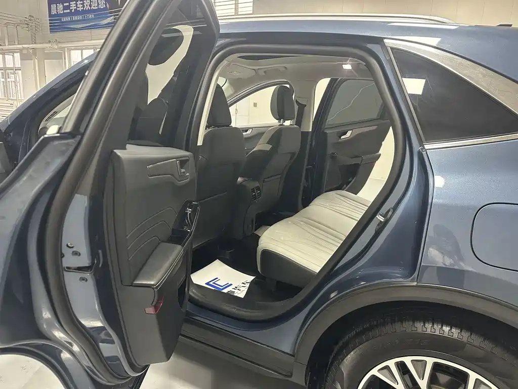 Ford Escape — миниатюра 12