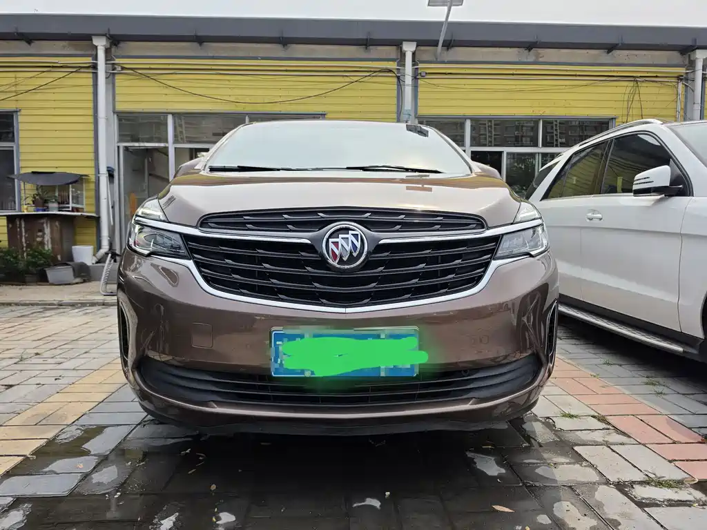 Buick GL8 — миниатюра 2