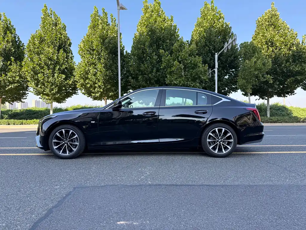 Cadillac CT5 — миниатюра 7