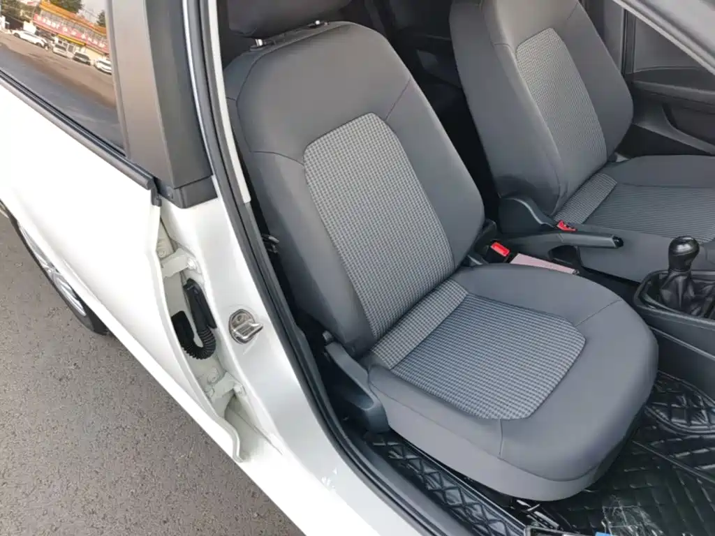 Volkswagen Santana — миниатюра 25