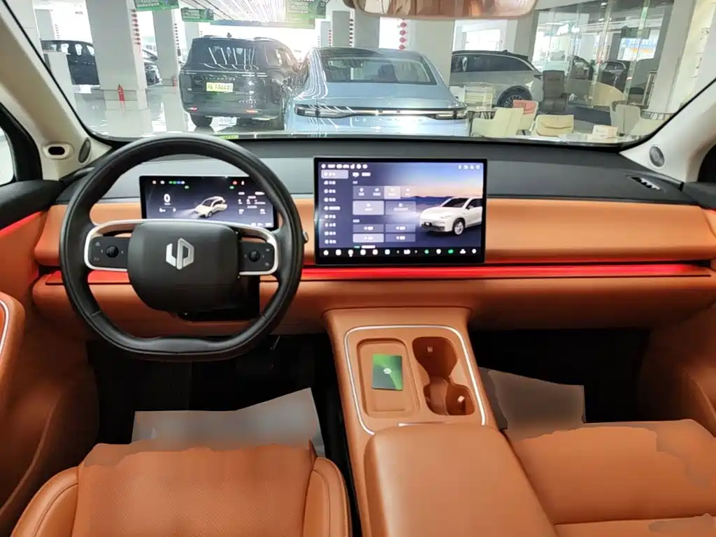 Leapmotor Leapmotor C10 — миниатюра 10