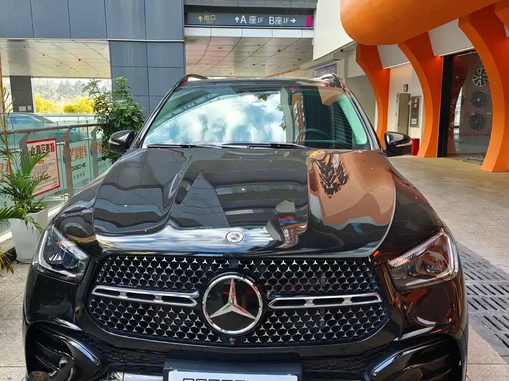 Mercedes-Benz GLE (Import) — миниатюра 2