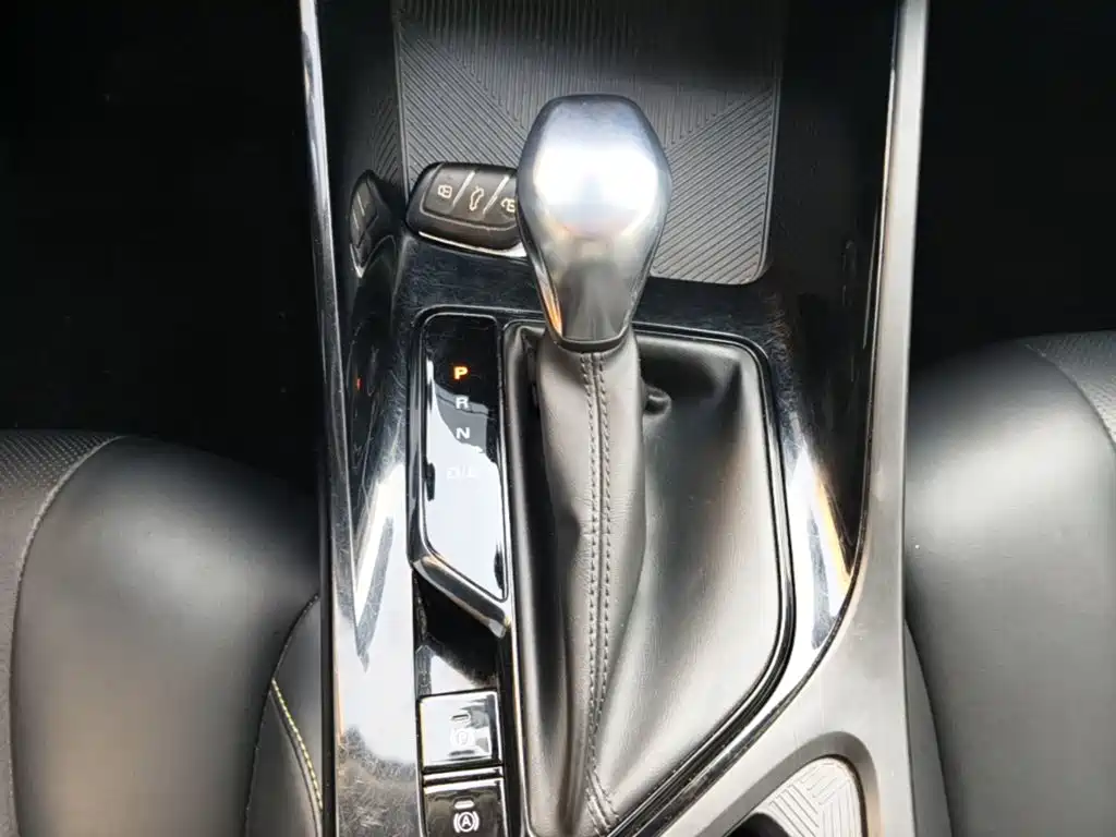 Roewe i5 — миниатюра 14
