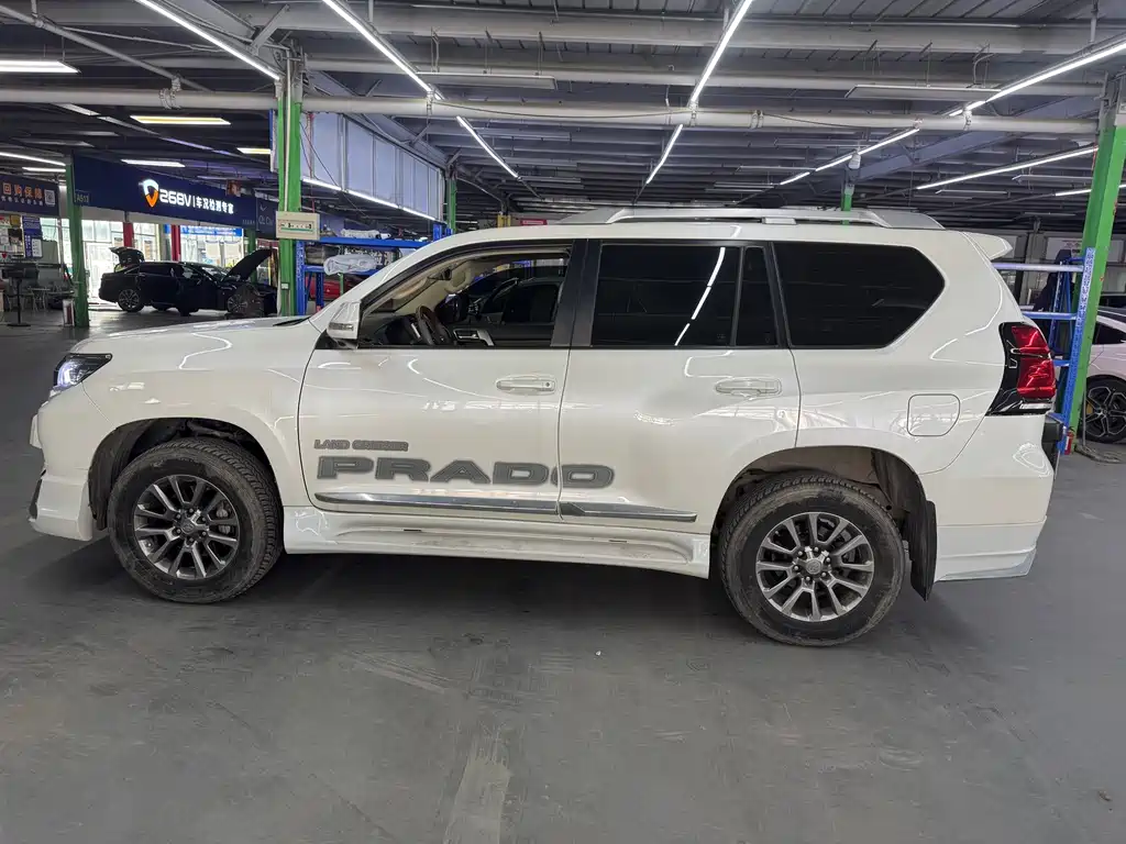 Toyota Prado (Import) — миниатюра 9