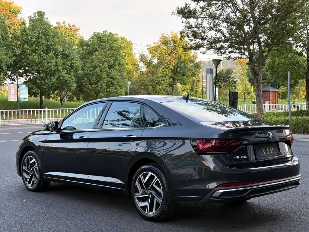 Volkswagen Sagitar — миниатюра 13