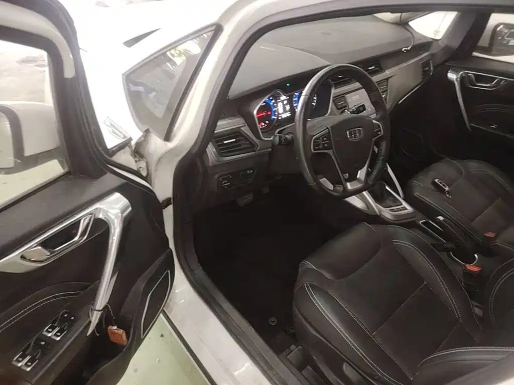 Geely Vision X3 — миниатюра 16