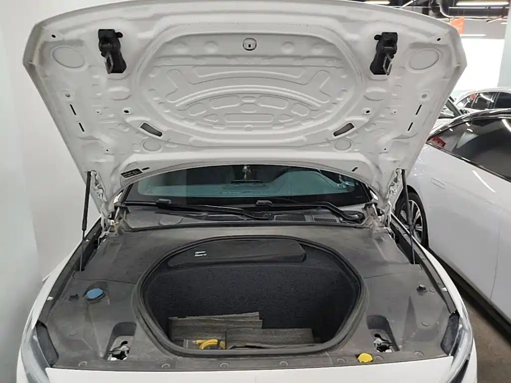 Polestar Polestar 2 — миниатюра 20