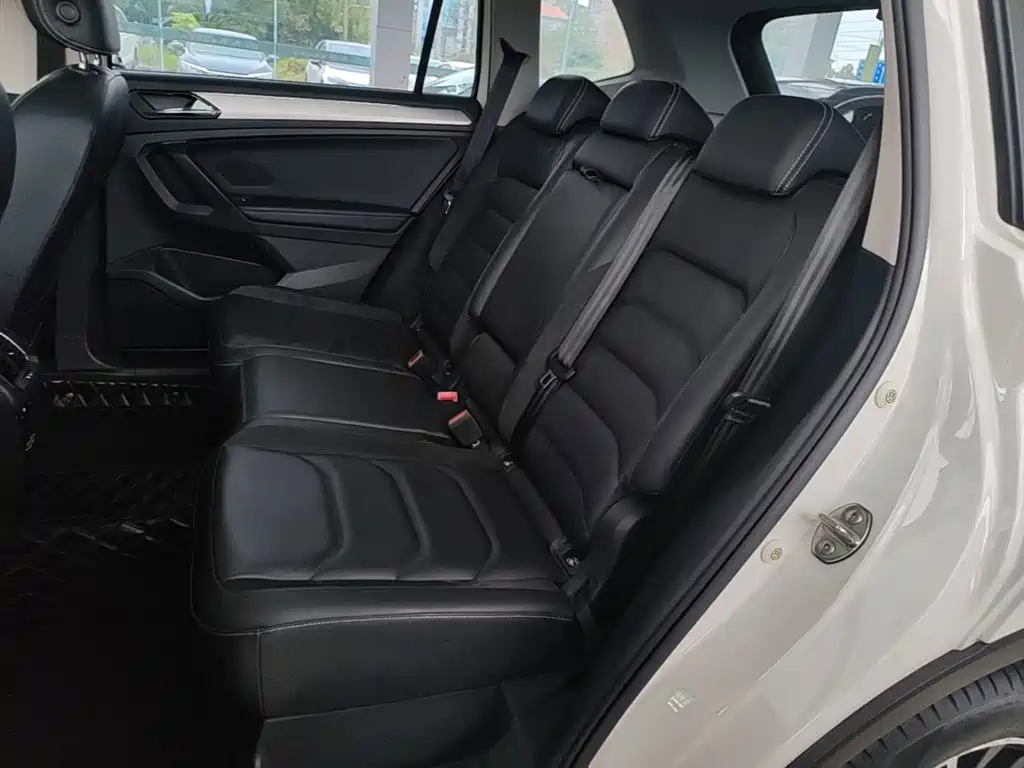 Volkswagen Tiguan L — миниатюра 17