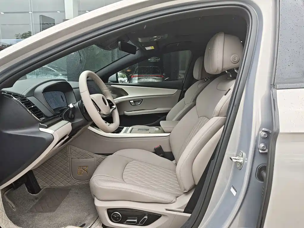 BYD Han — миниатюра 7