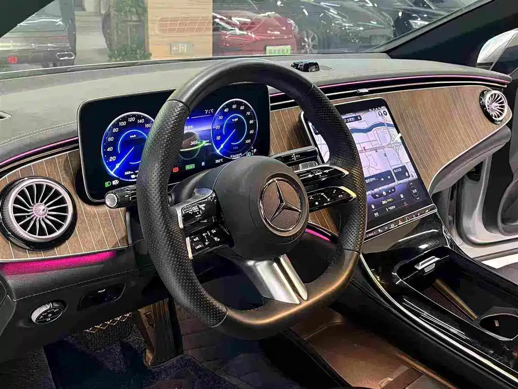 Mercedes-Benz EQE — миниатюра 17
