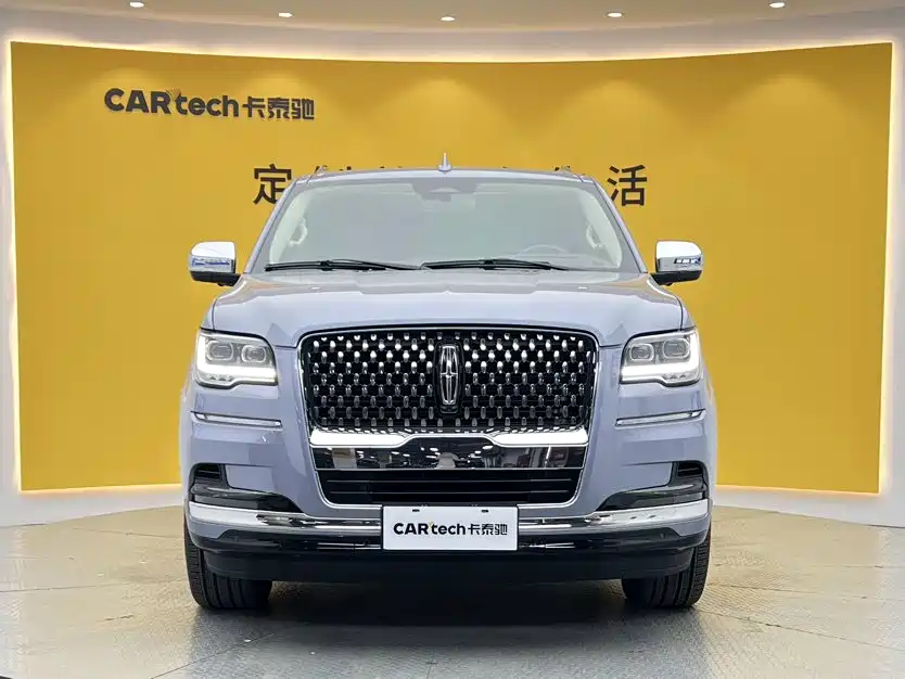 Lincoln Navigator — миниатюра 2
