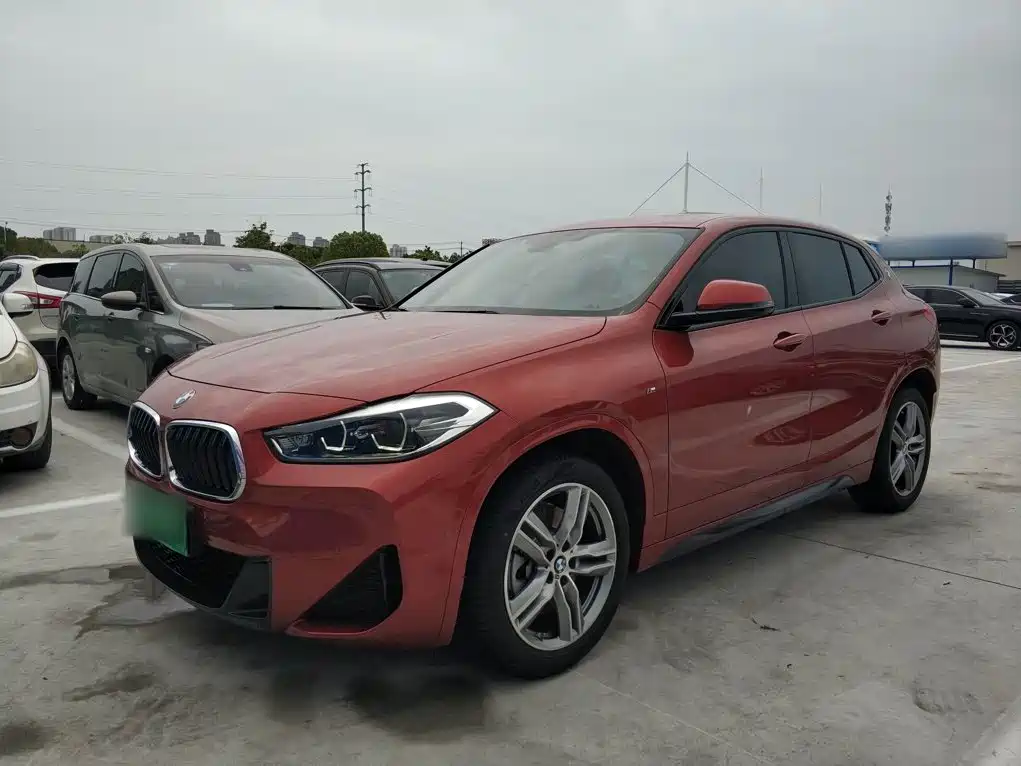 BMW X2