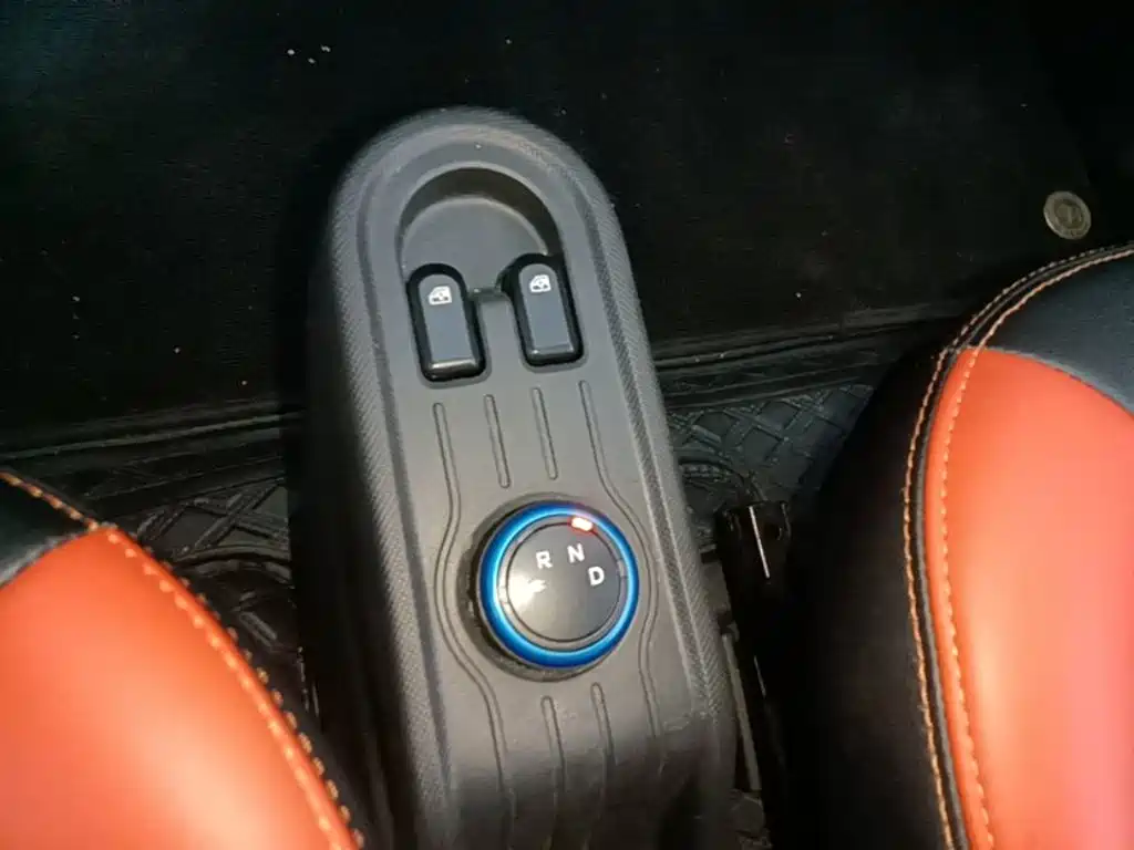 Wuling MINIEV — миниатюра 14
