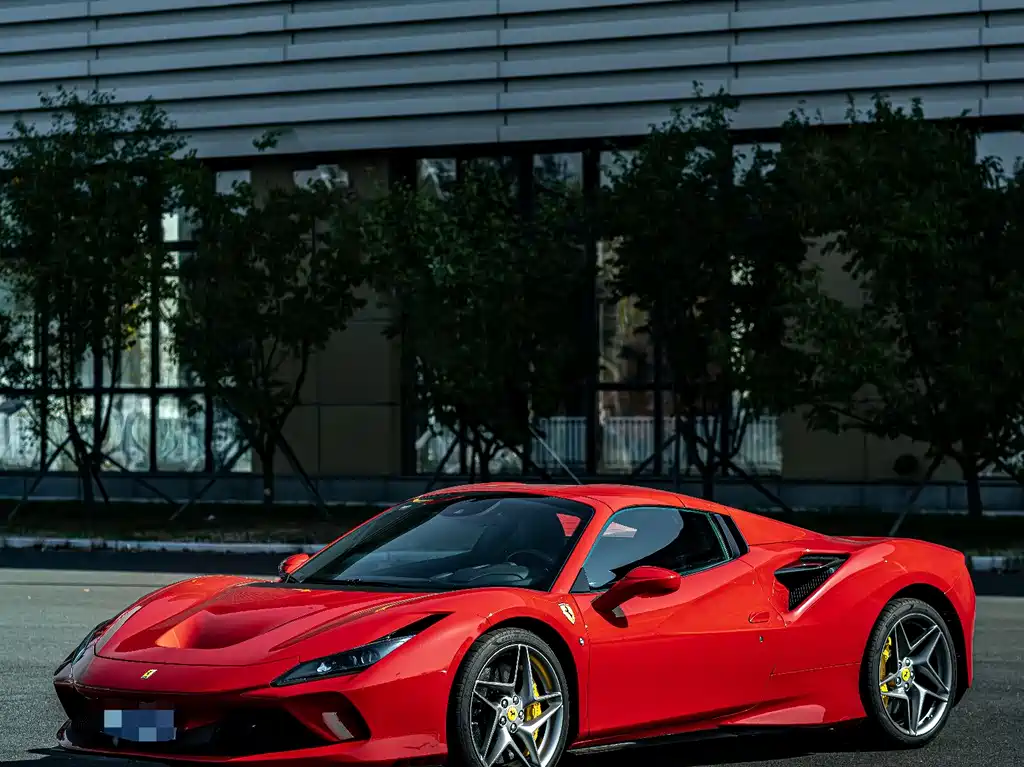 Ferrari F8 2021