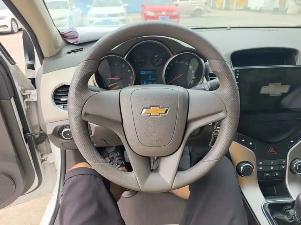 Chevrolet Cruze — миниатюра 11