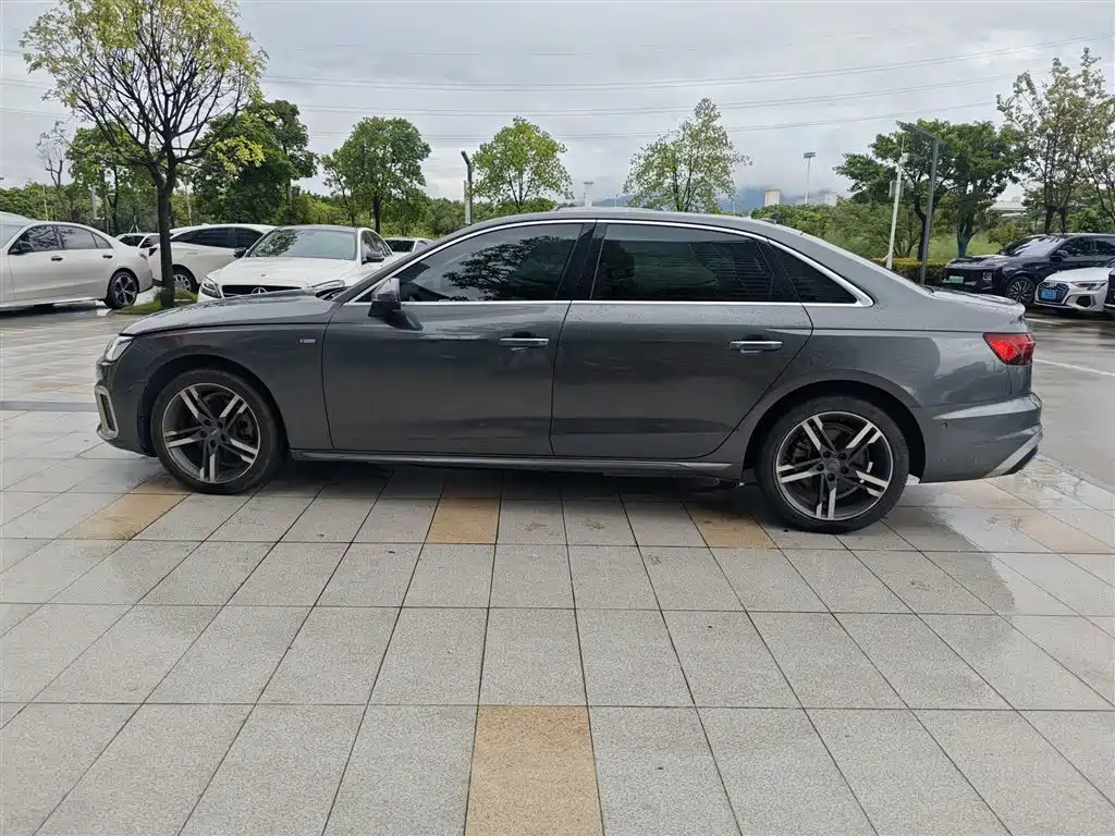 Audi A4L — миниатюра 3