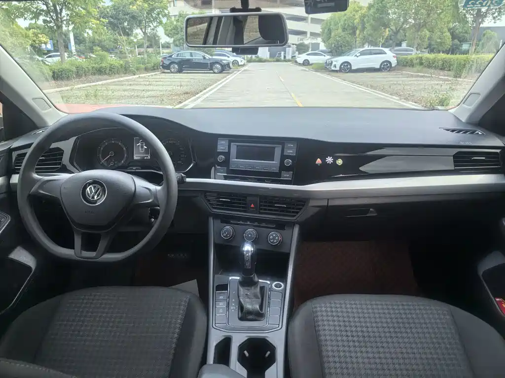 Volkswagen Bora — миниатюра 4