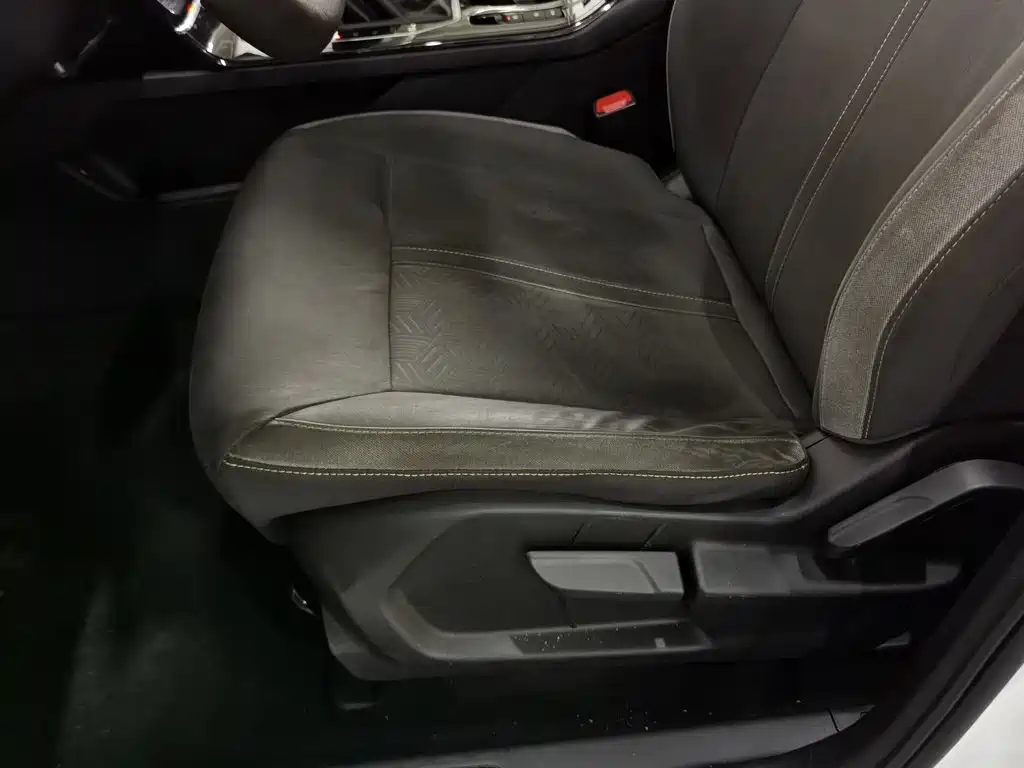 Wuling Victory — миниатюра 20