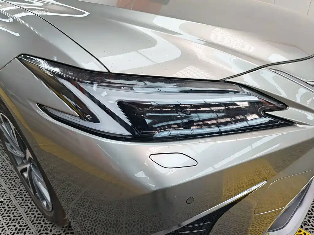 Lexus ES — миниатюра 5