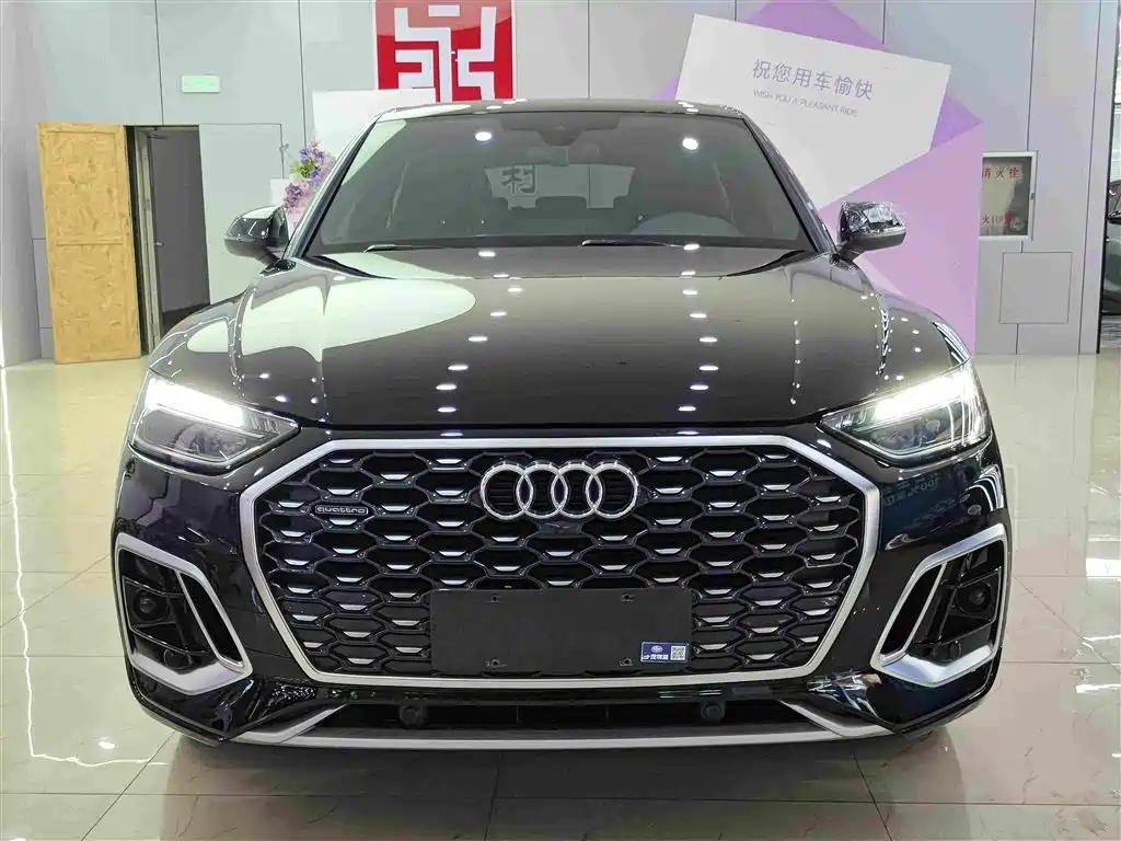 Audi Q5L Sportback — миниатюра 2
