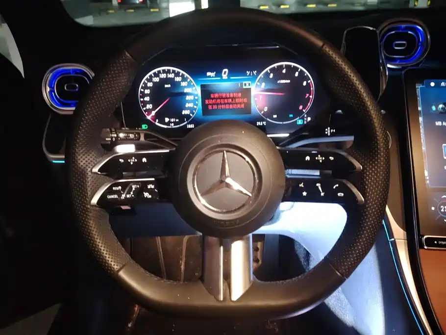 Mercedes-Benz GLC — миниатюра 15