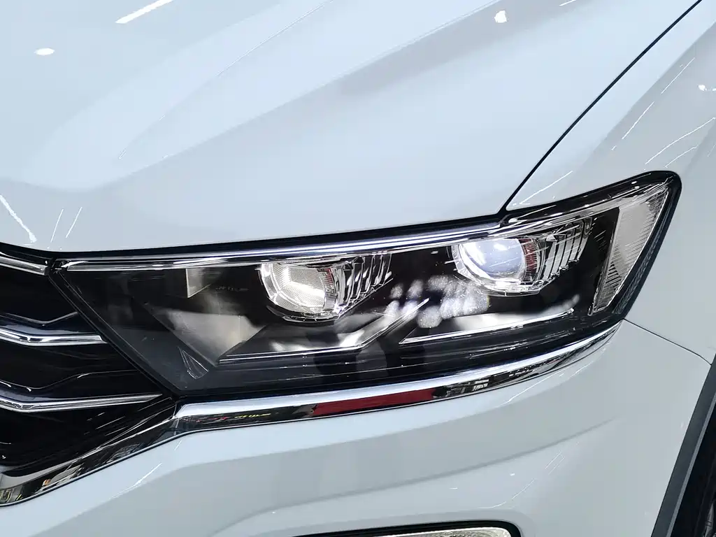 VOLKSWAGEN T ROC EXPLORING SONGS