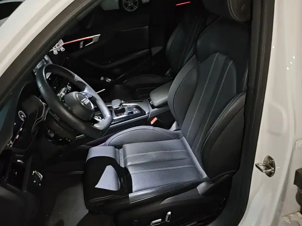 Audi A4L — миниатюра 15