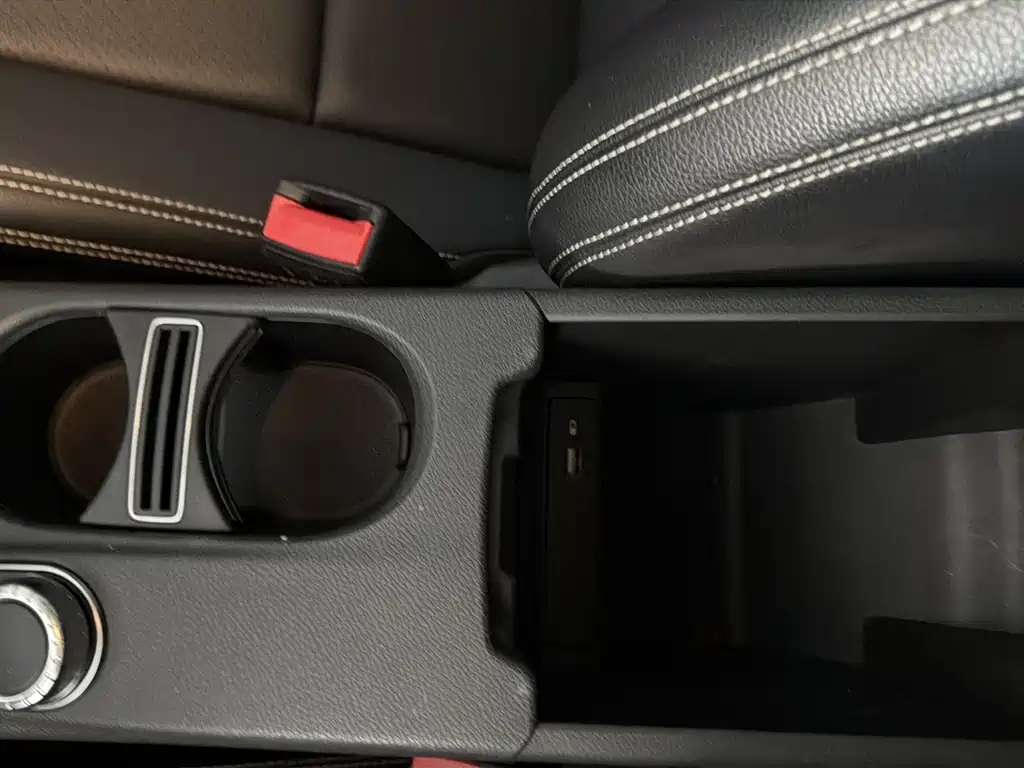Mercedes-Benz GLA — миниатюра 27