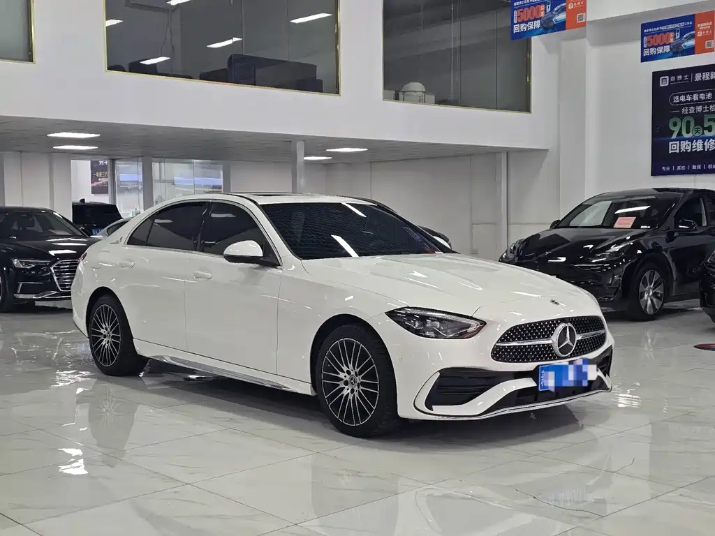 Mercedes-Benz C-Class — миниатюра 3