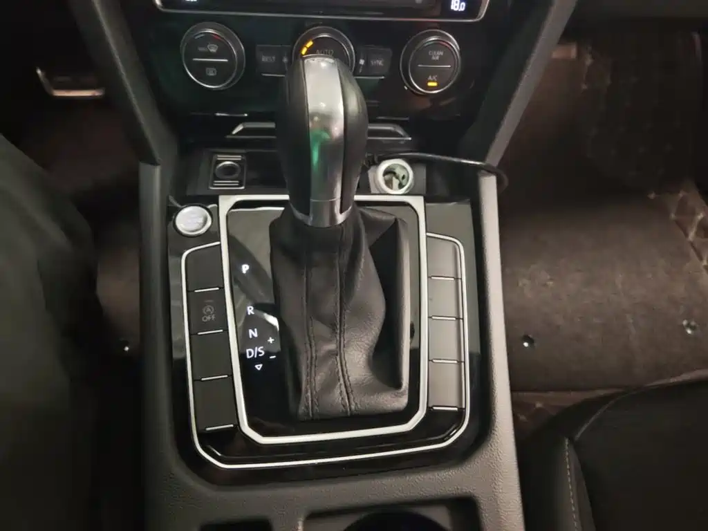 Volkswagen CC — миниатюра 14