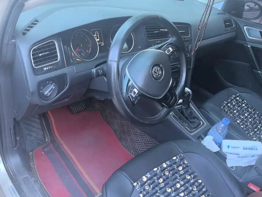 Volkswagen Golf — миниатюра 12