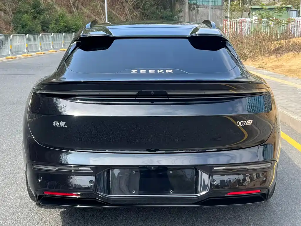 ZEEKR EXTREME KRYPTON 007