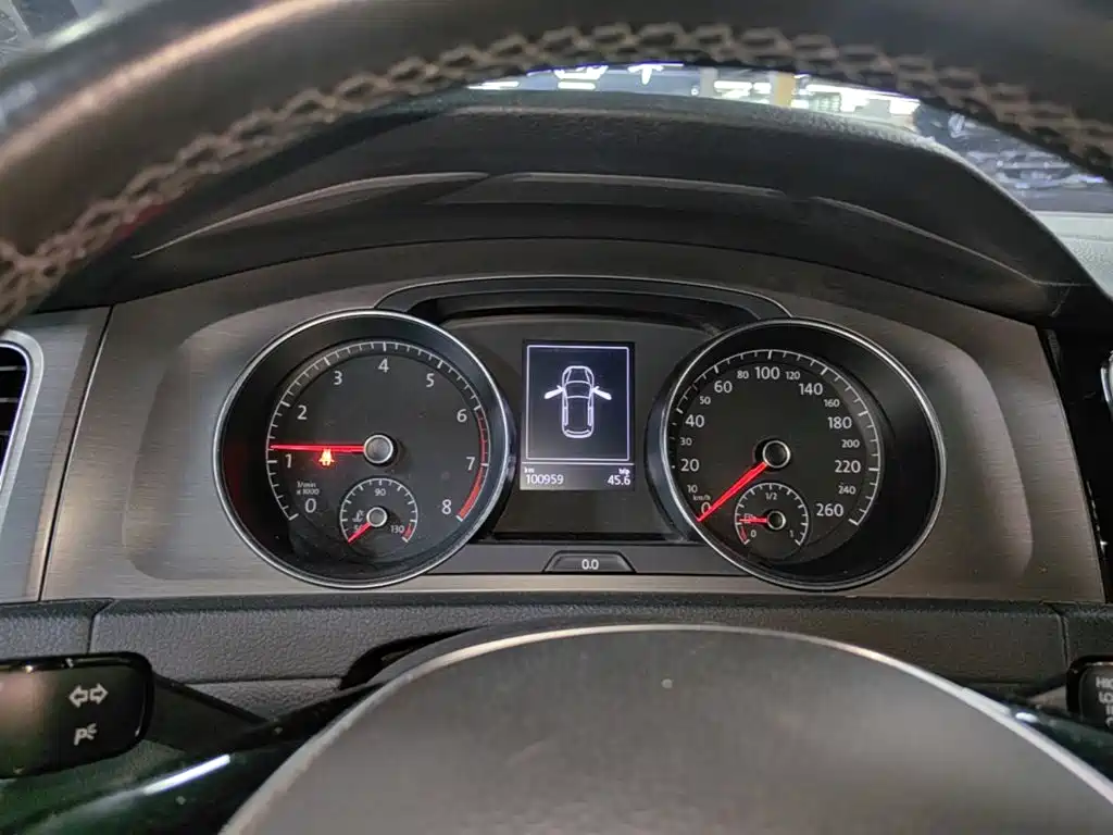 Volkswagen Golf — миниатюра 12