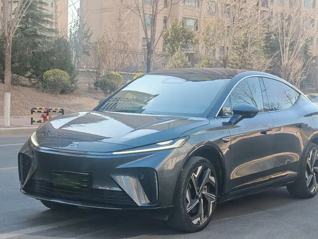 RISING AUTO FEIFAN R7