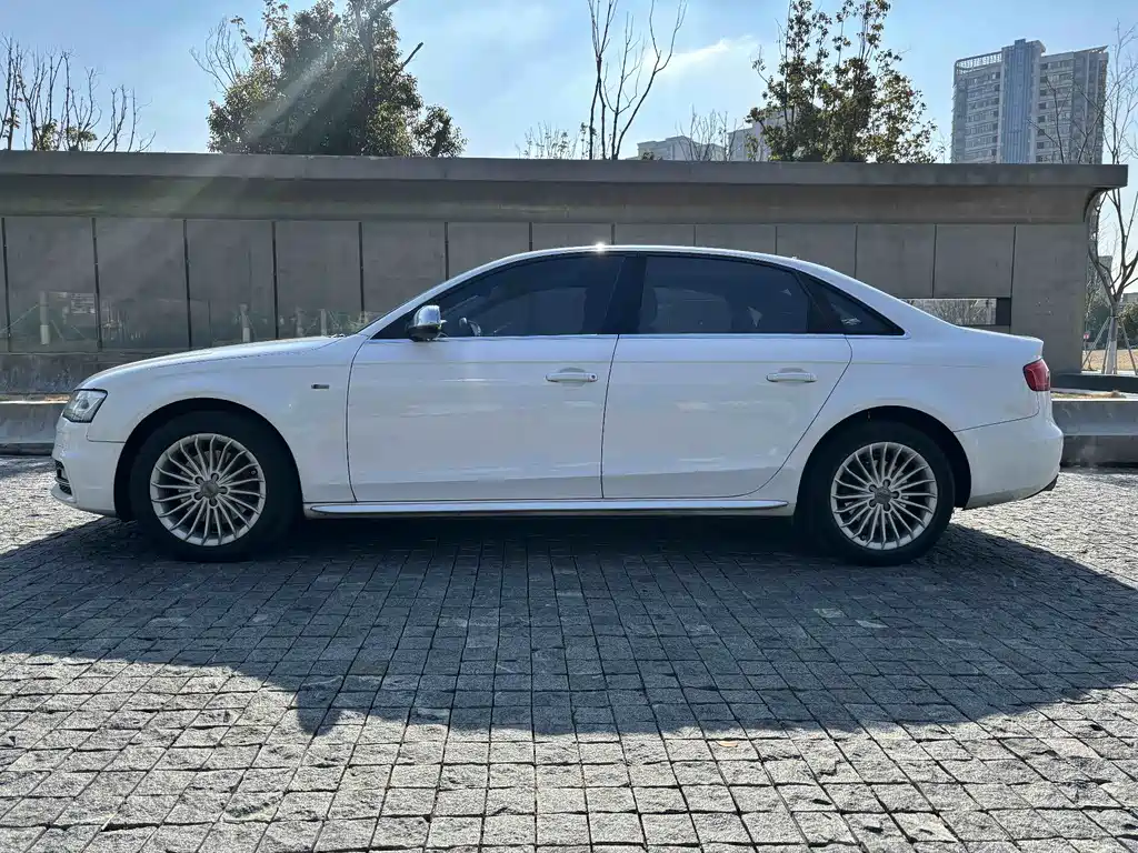 Audi A4L 2013 40 TFSI quattro Sport
