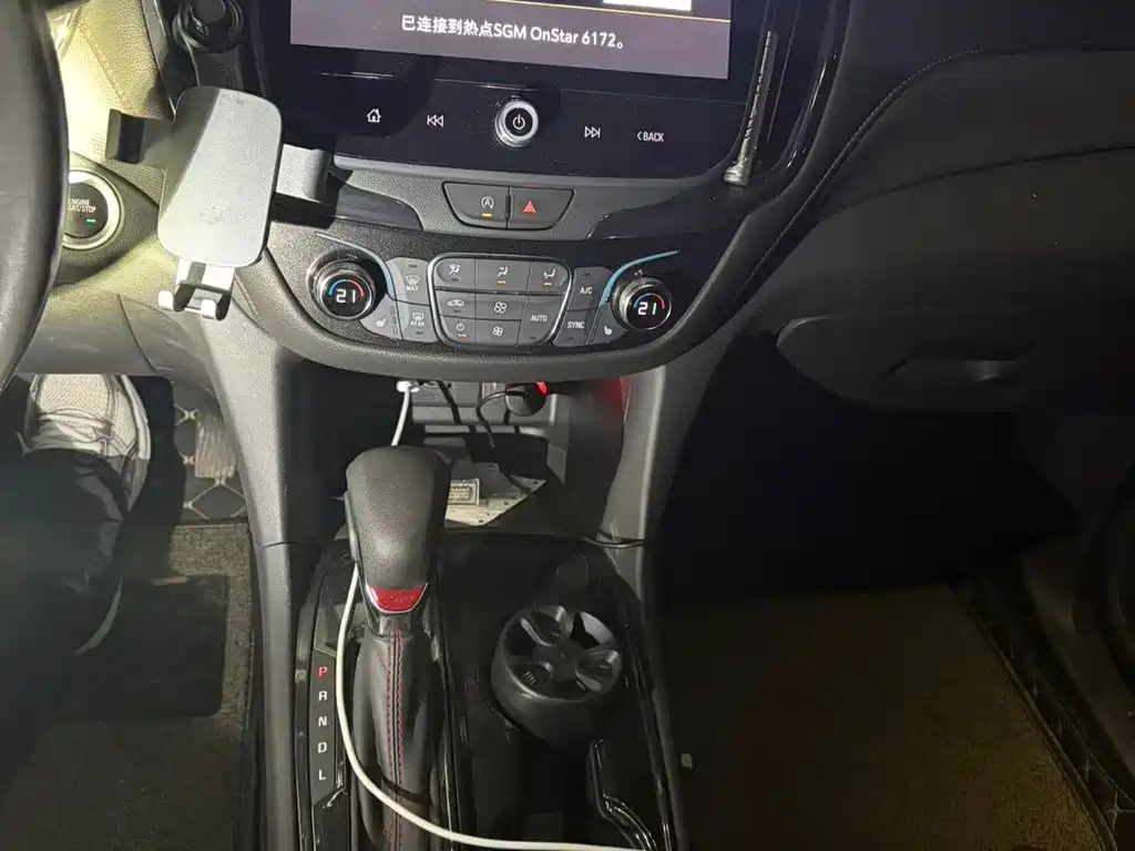 Chevrolet Equinox — миниатюра 10