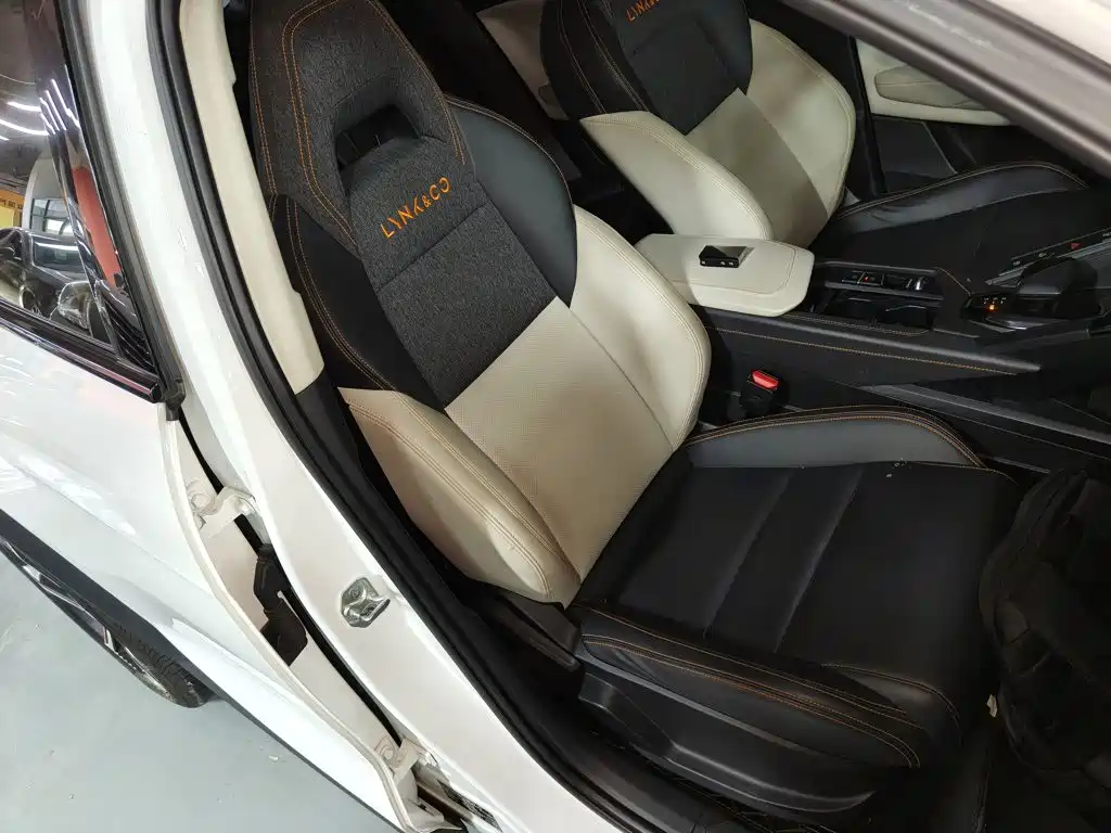 Lynk & Co 06 EM-P — миниатюра 25