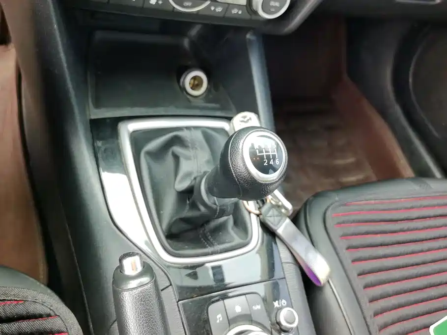 Mazda 3 Axela — миниатюра 16