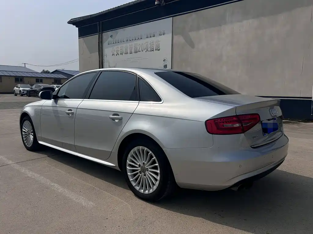 Audi A4L — миниатюра 4