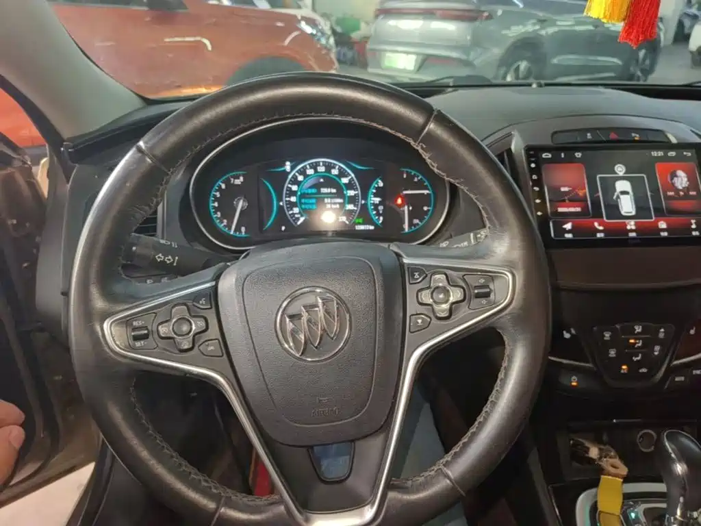 Buick Regal — миниатюра 11