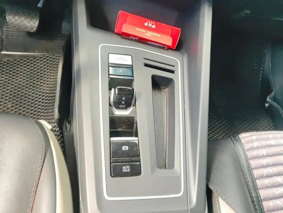 Volkswagen Golf — миниатюра 16