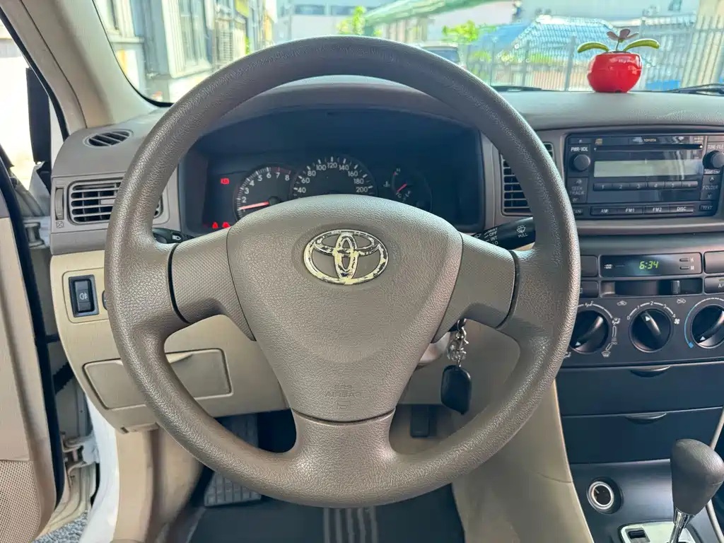 Toyota Corolla — миниатюра 4